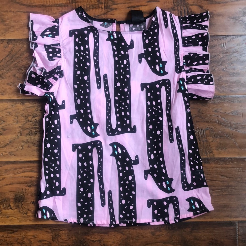 NWOT- Nooworks Cutie pink long cats flutter sleeve top.